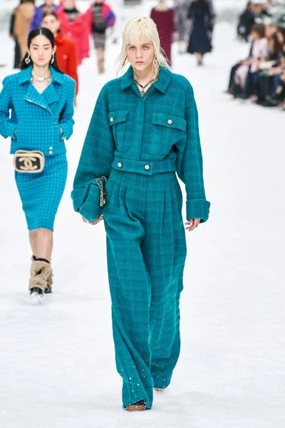 Look 42
